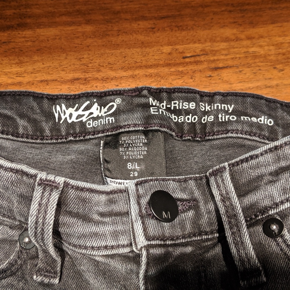 Mossimo pre-owned mid-rise skinny jeans